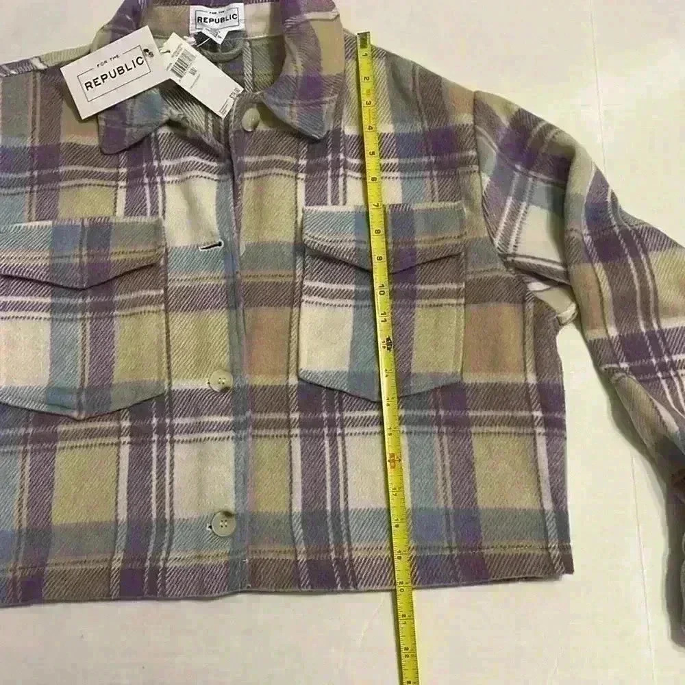 For The Republic Plaid Cropped jacket purple blue beige size medium -flannel - Picture 7 of 11